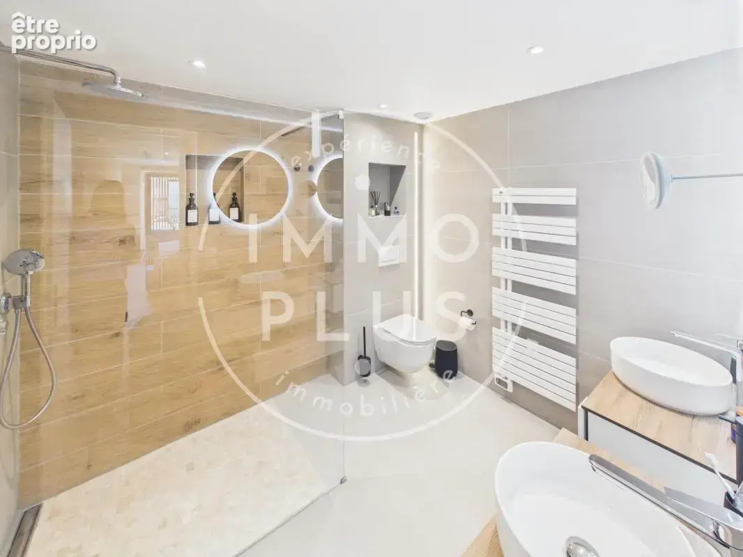 Vente - Maison - 7 pièces + cuisine - 210 m² - 799 000 € - - photo 15