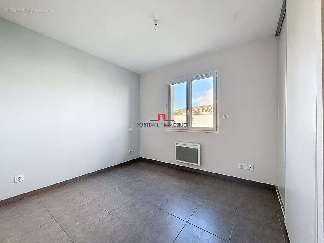 Maison à SAINT-GENES-DE-BLAYE