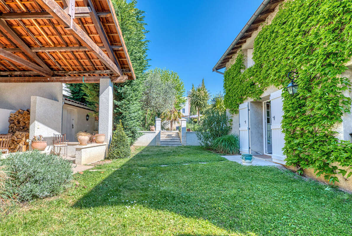 Maison à MIONS