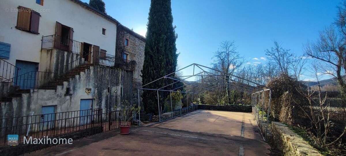 Maison à SAINT-MARTIN-DE-VALGALGUES