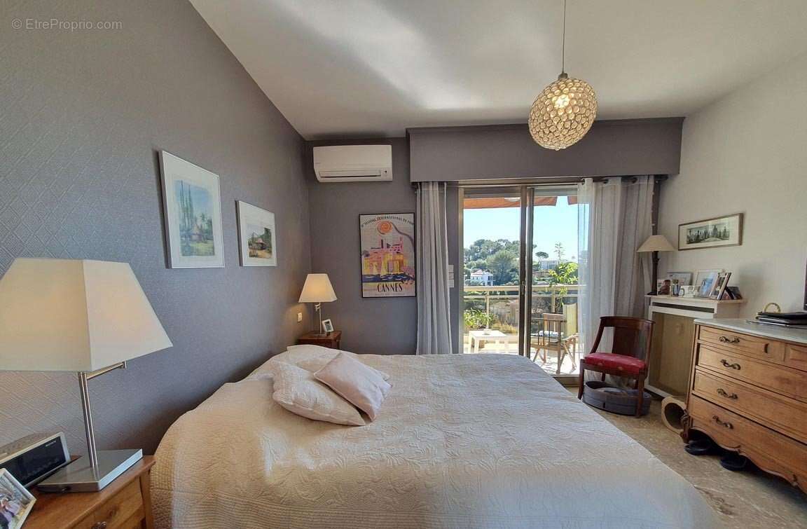 Appartement à LE CANNET