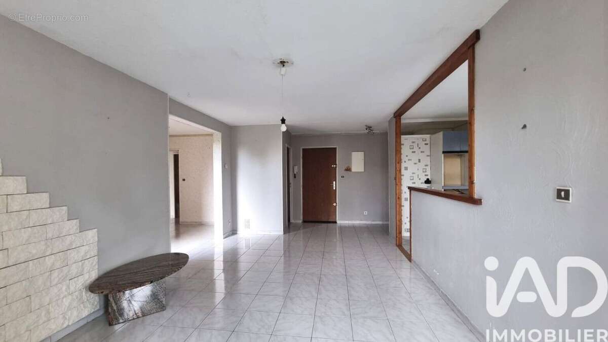 Photo 3 - Appartement à CHATEAURENARD