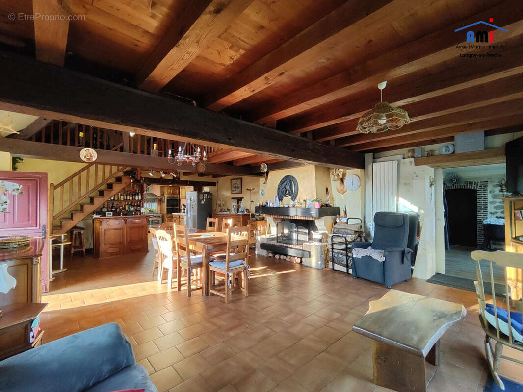 Maison à LONGNY-AU-PERCHE