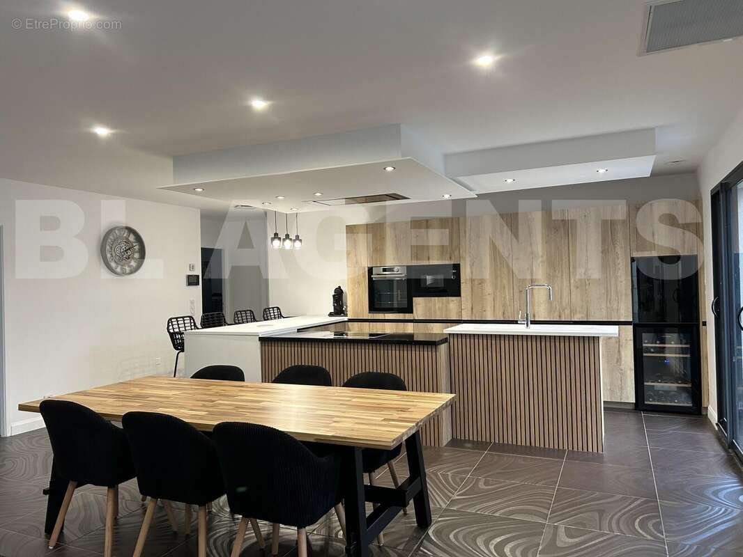 IMG_1716 - Maison à BERNEVAL-LE-GRAND