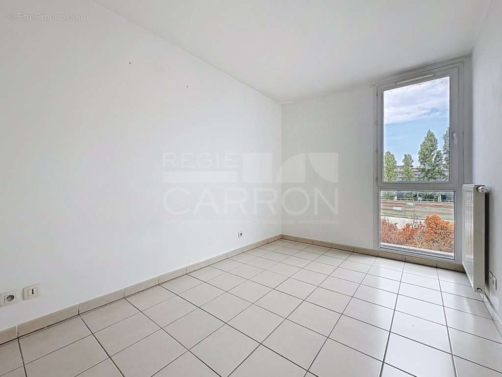 Lyon 9 vaise industrie t3 68m² terrasse garage 289000€ - photo 5