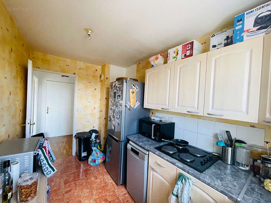 Appartement à SARTROUVILLE