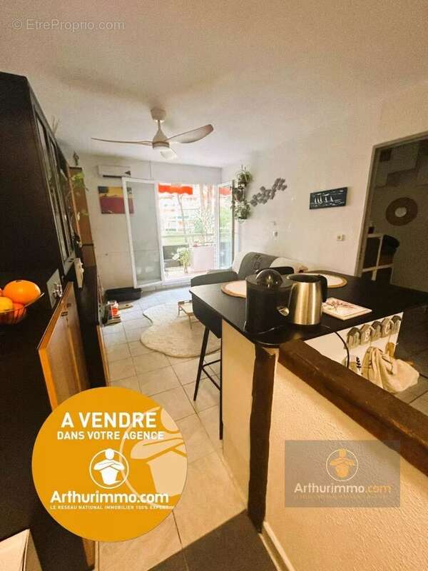 Appartement à BORMES-LES-MIMOSAS