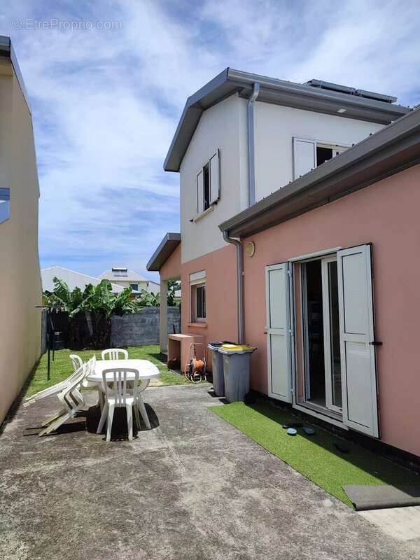 Maison à SAINTE-SUZANNE