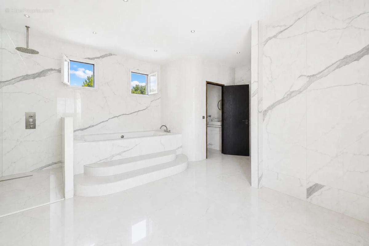 Maison à PARIS-20E
