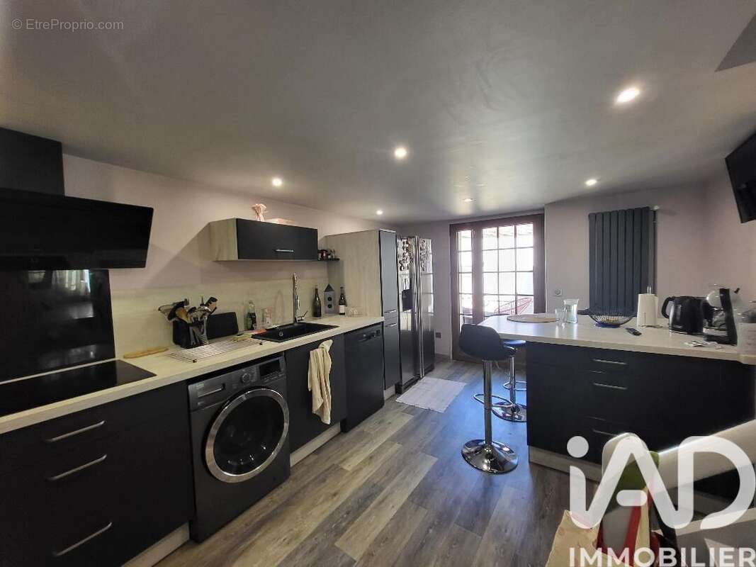 Maison 125 m² à La Brosse-Montceaux  - photo 8