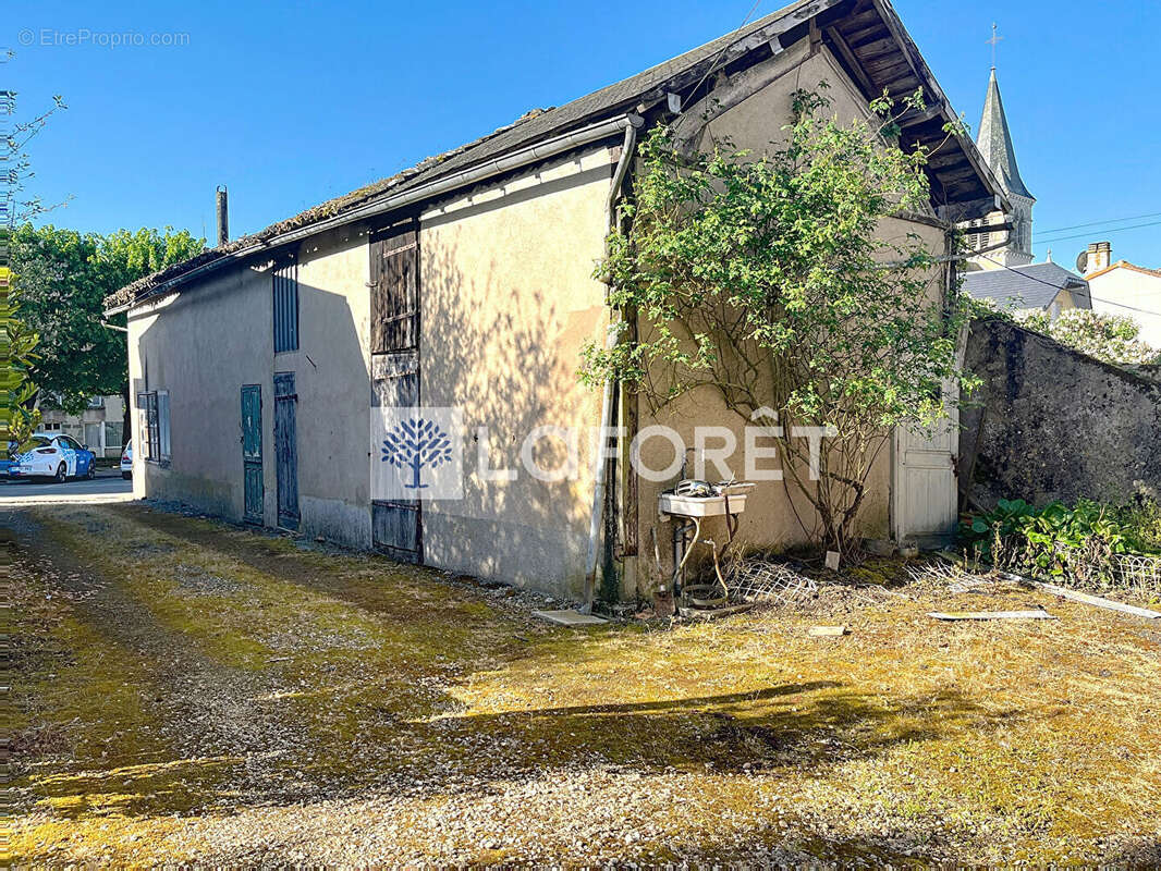 Maison à vendre à Ménigoute - photo 6