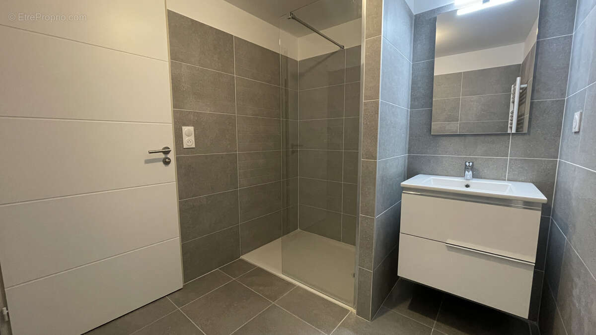 Appartement à CASTELNAU-LE-LEZ