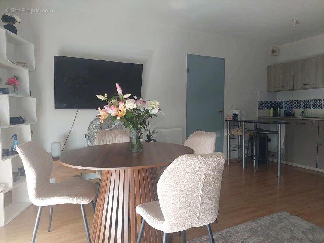 Appartement t-2 a langon - photo 2