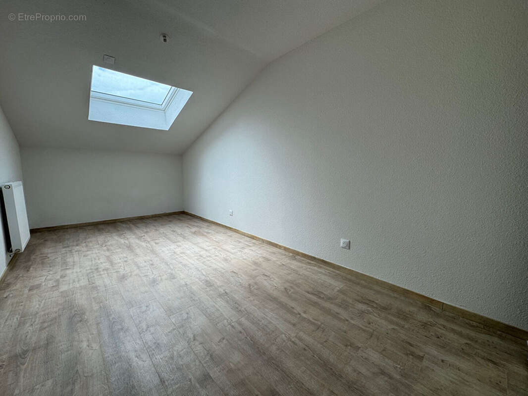Appartement 4 pièces de 91m² + 45m² de Terrasse ! SAINT-ALBAN - photo 4