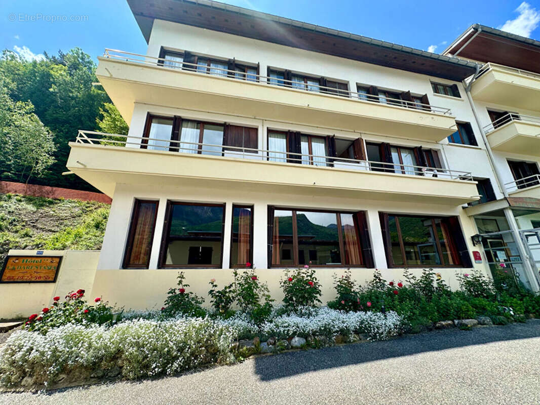 Hotel/ immeuble de 1200m2 - photo 5