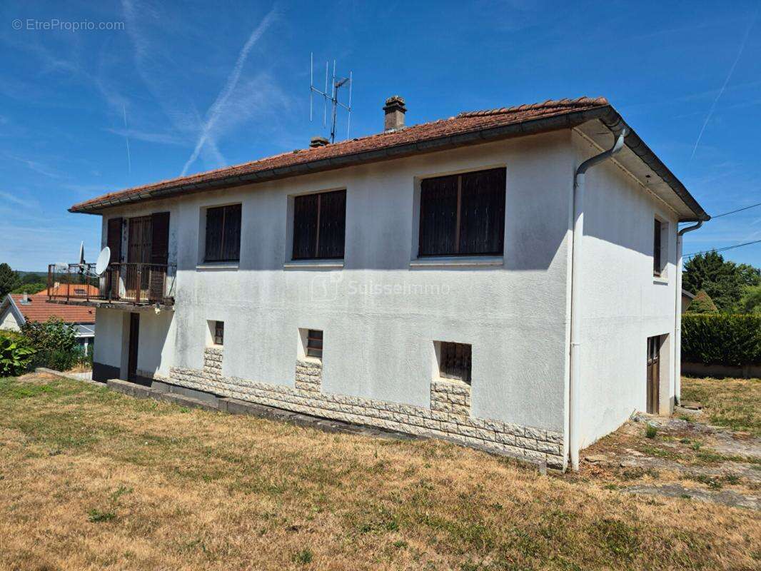 Maison  Port-sur-Saône 5 pièce(s) 105 m2 sur 575 m2 de Terrain - photo 2
