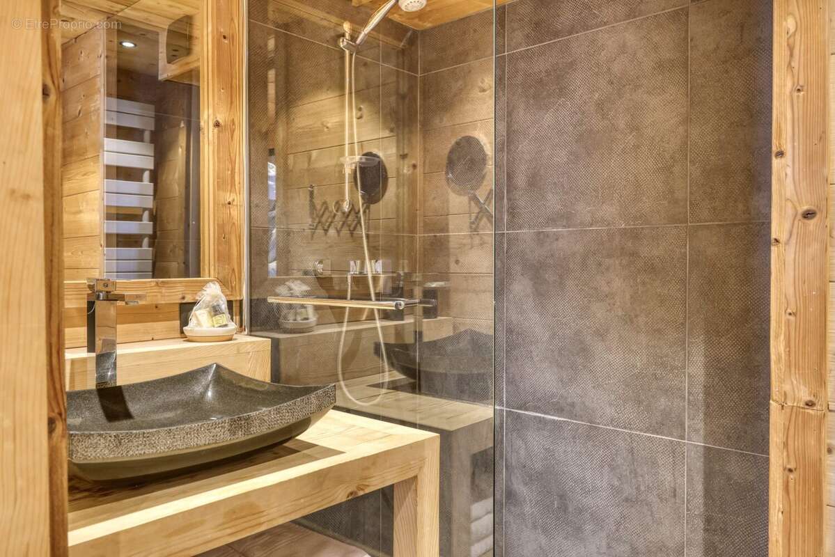 Appartement 24 m² à Demi-Quartier  - photo 8
