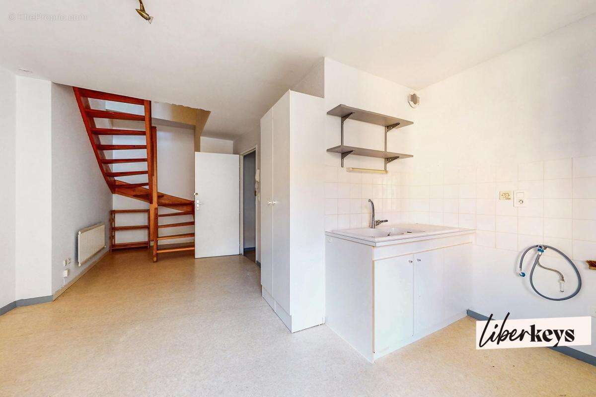 Maison de village rénovée au cœur de Saint Symphorien sur Coise - photo 4