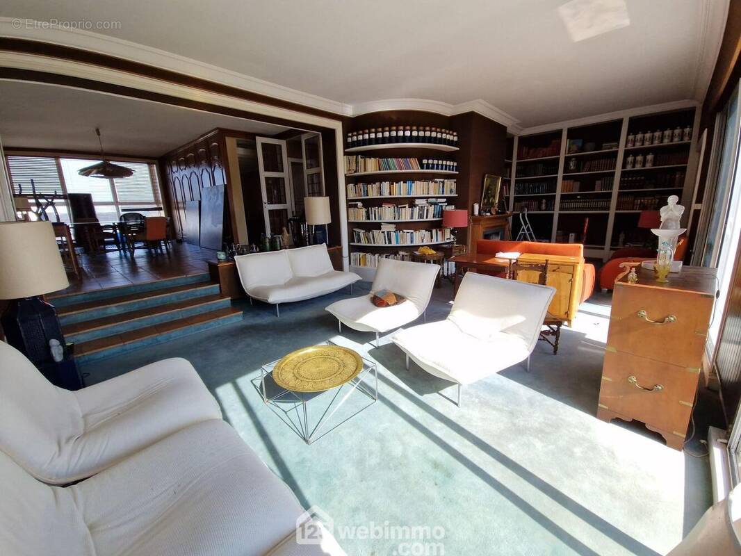 Appartement 237 m² à La Roche-Sur-Yon  - photo 3
