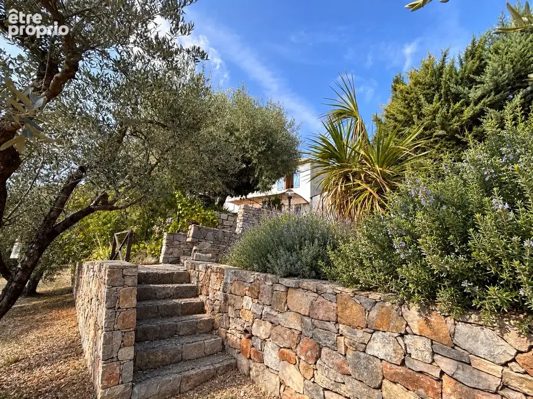 belle villa 5 pieces de 130m2 sur 1000m2 de terrain - photo 3