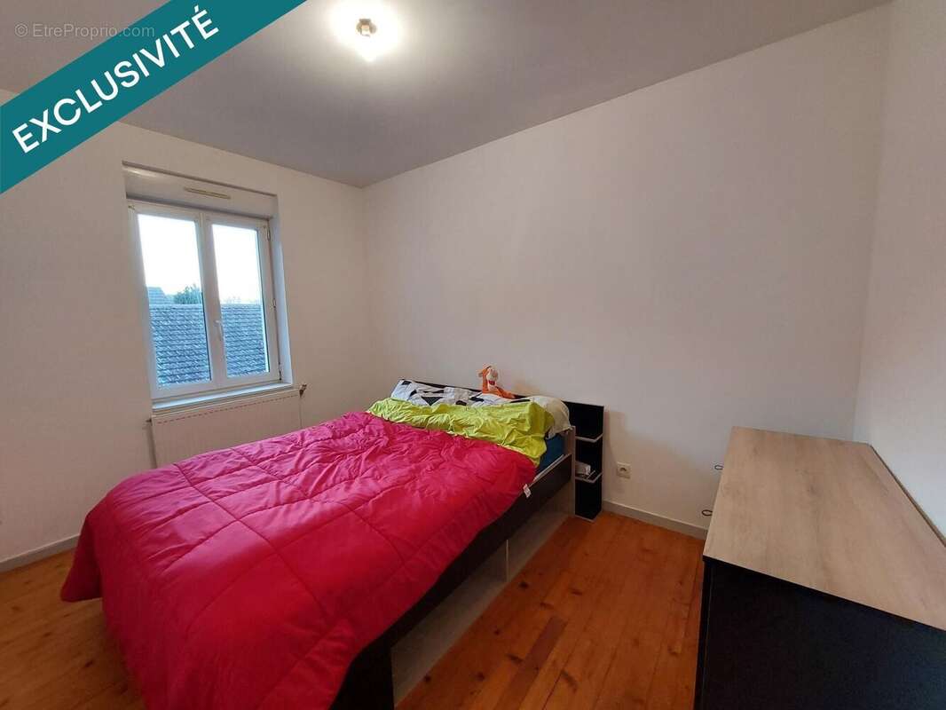 Maison 174 m² à Saint-Trivier-De-Courtes  - photo 5