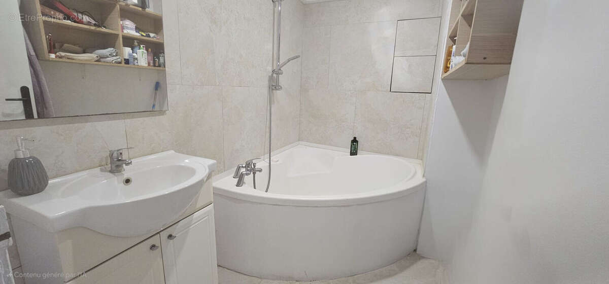 Appartement à LE LUC
