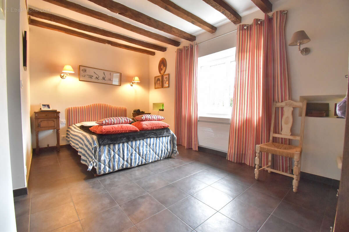 Maison à SAINT-MENOUX