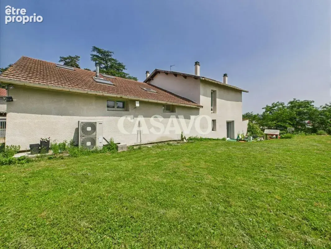 Vente Maison 7 pièces de 246m² - 38440 Artas - photo 2