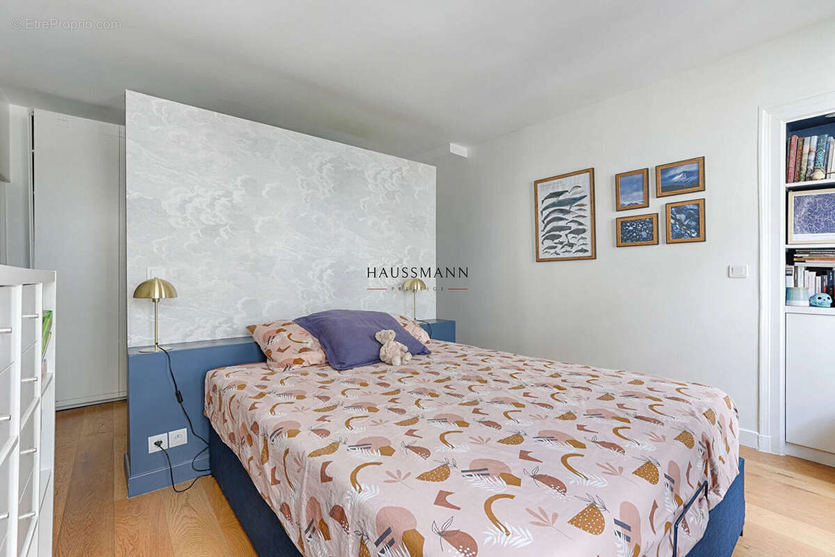Appartement à PARIS-9E