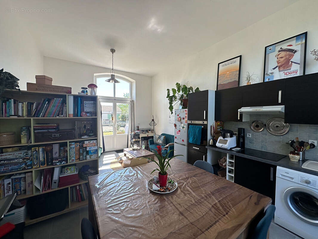 Appartement à MARENNES