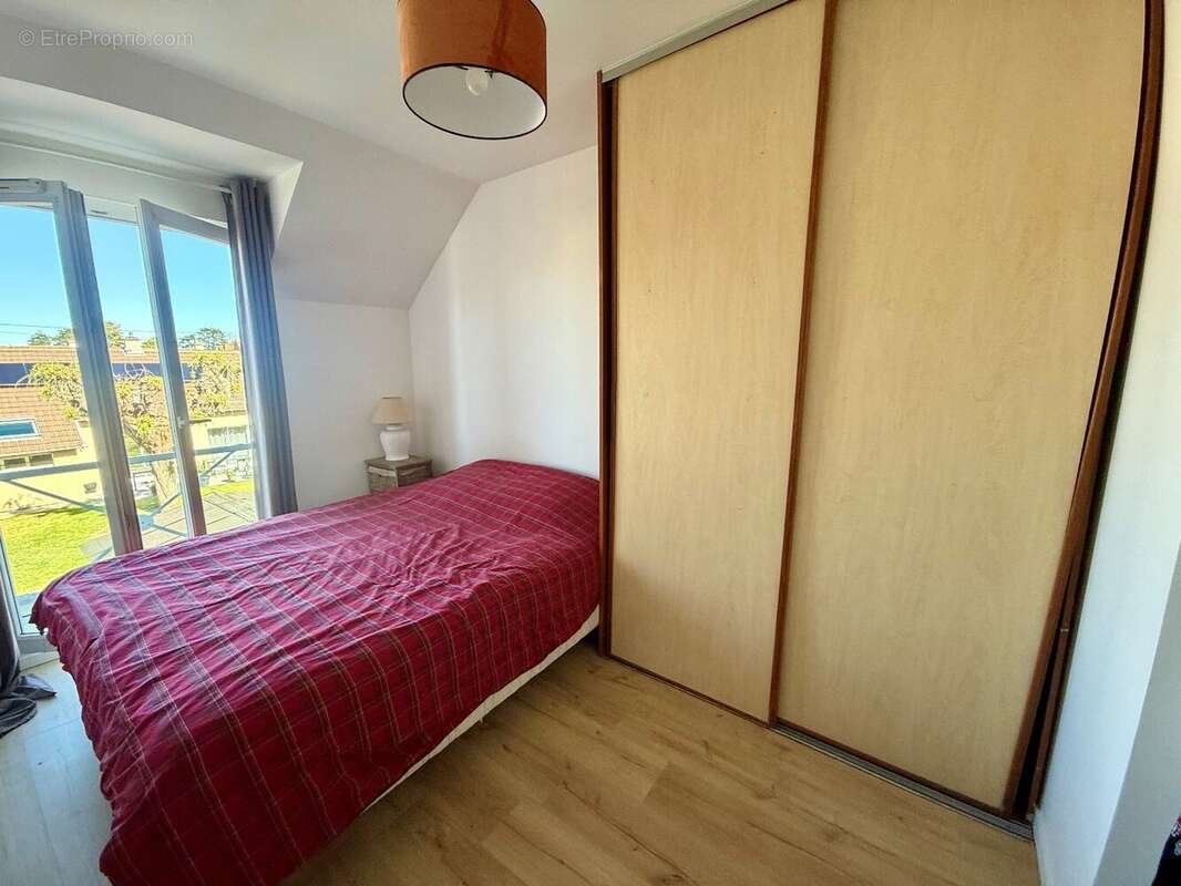 Appartement à LION-SUR-MER