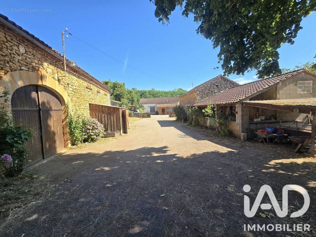 Photo 1 - Maison à SAINT-MARTIN-LE-REDON