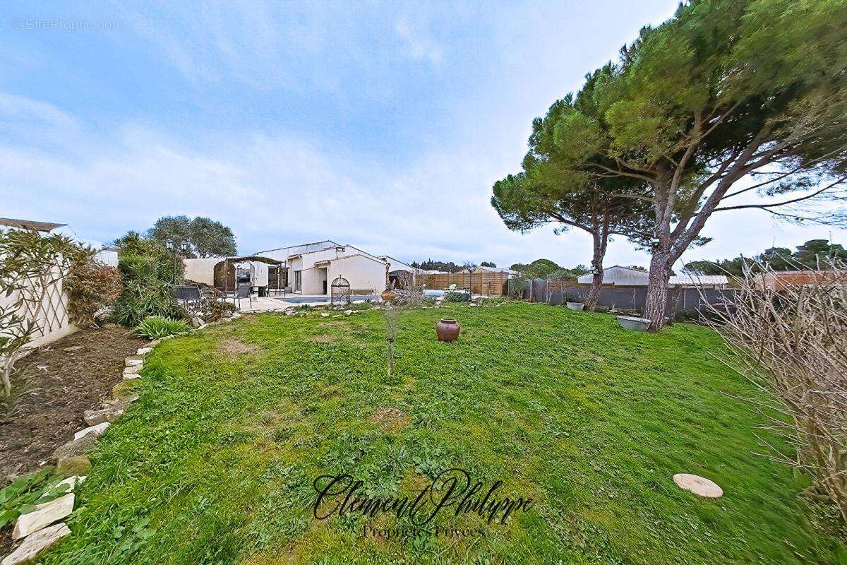 Villa familiale 155 m² avec piscine, 5 chambres et terrain 1 000 m² aux portes de Carcassonne - photo 12