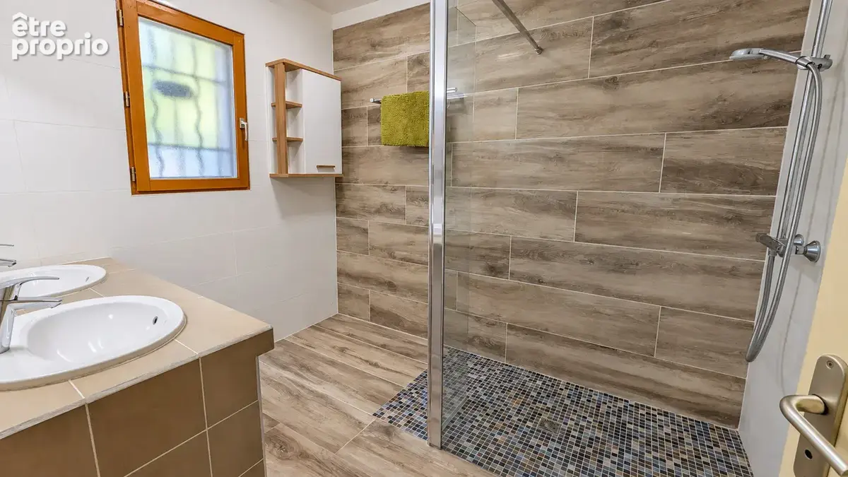 Maison 98 m² à Cadenet  - photo 6