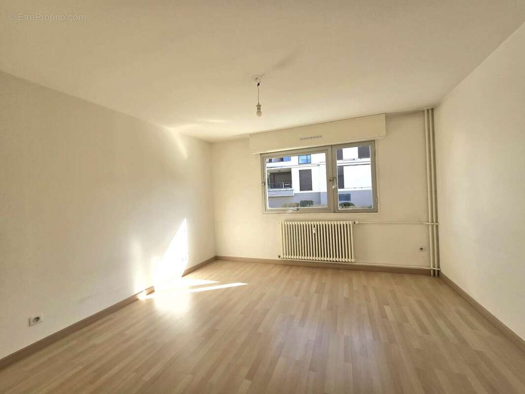 Appartement 156 m² à Metz  - photo 9