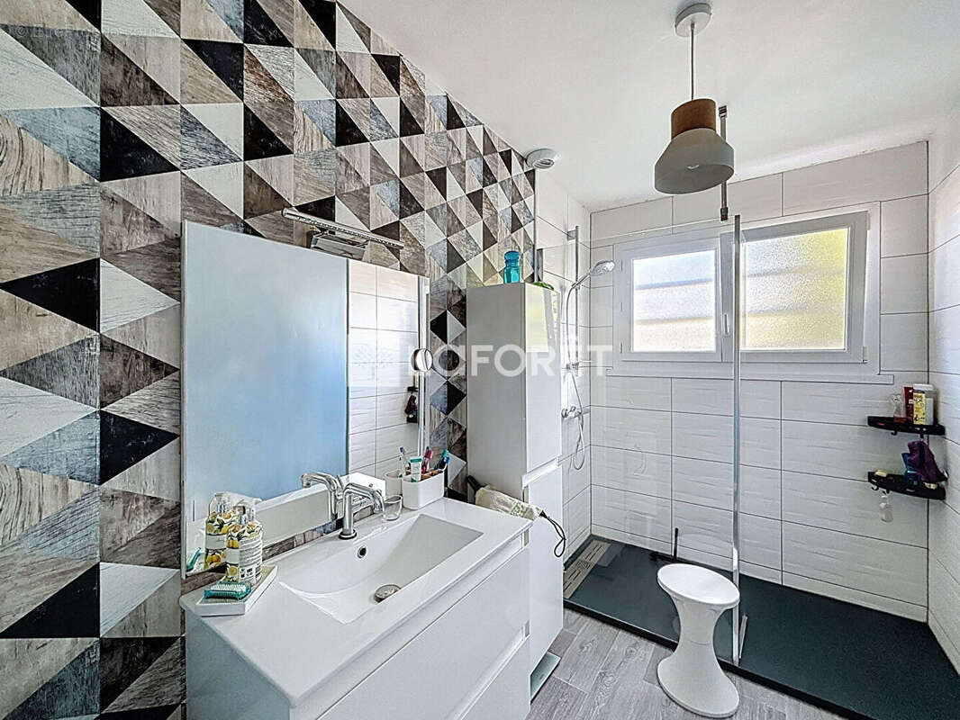 Maison à SAINT-GEORGES-DES-GROSEILLERS