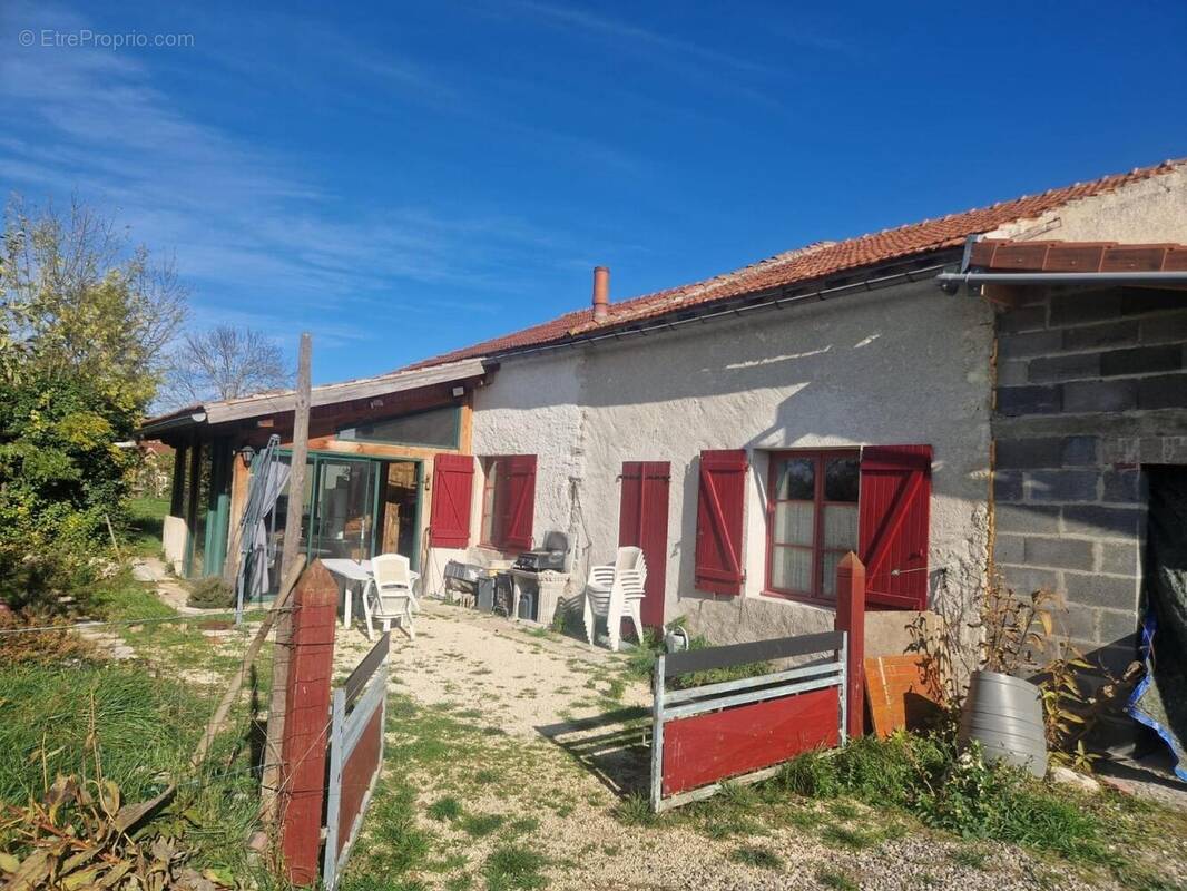 Photo 1 - Maison à CHARROUX