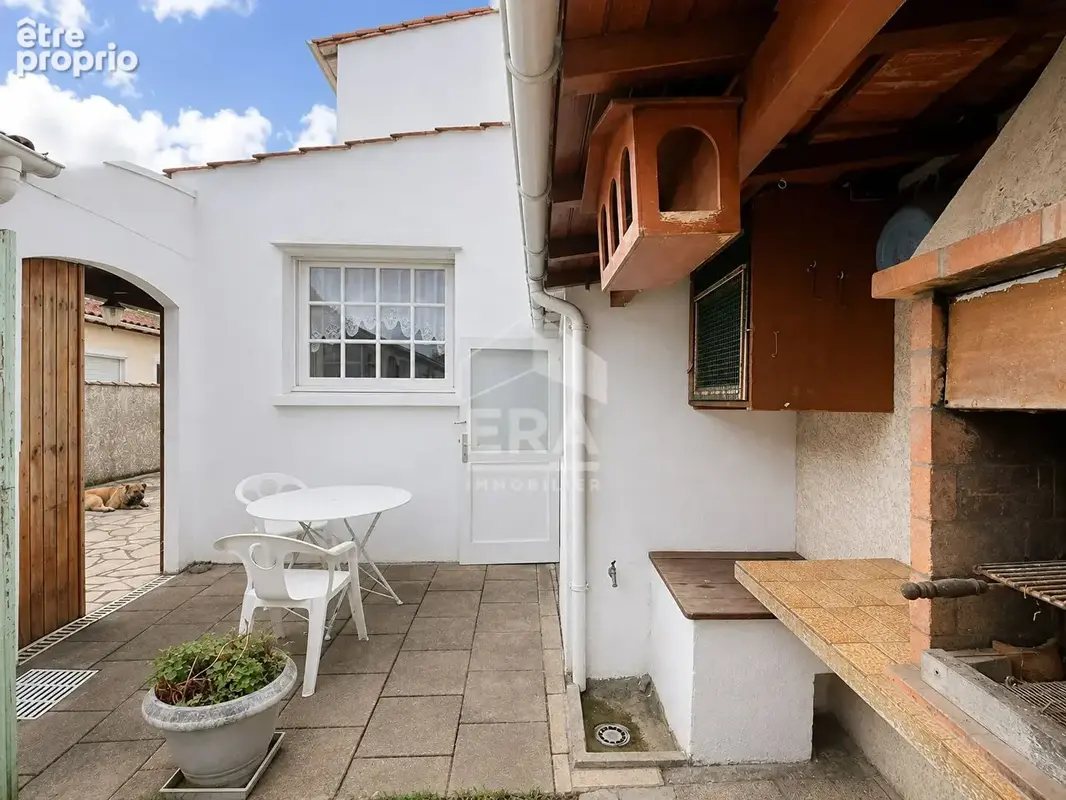 Maison de ville royannaise - proche commerces et plages - photo 2