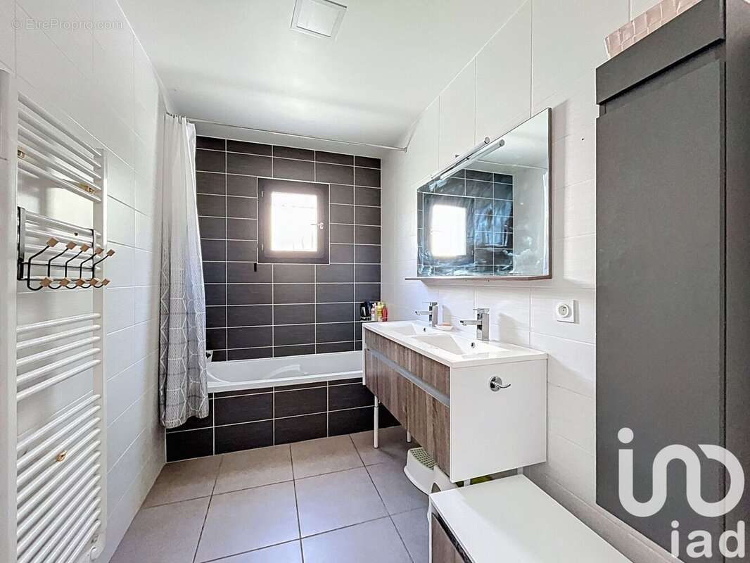 Photo 4 - Maison à CHARLY