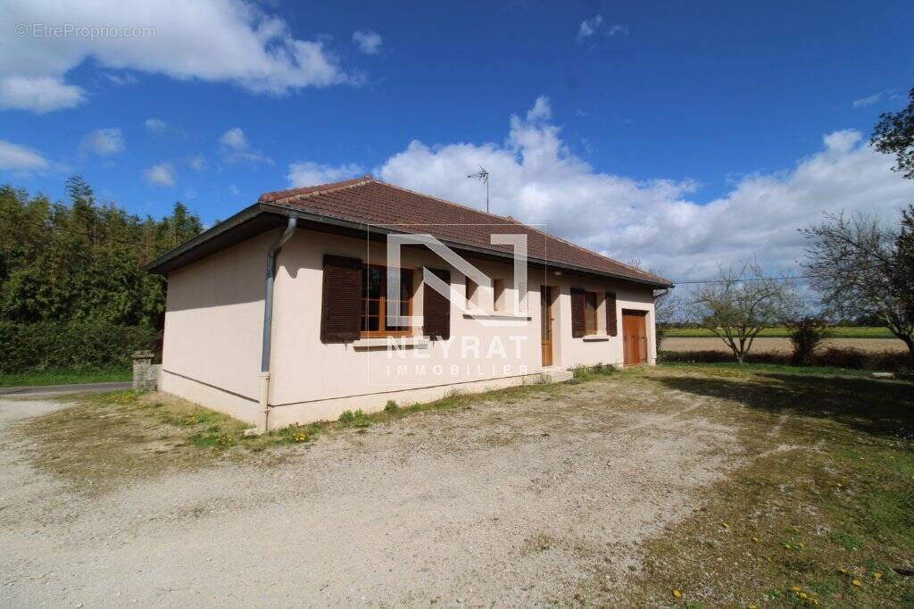 Maison à SAINT-MARTIN-EN-BRESSE