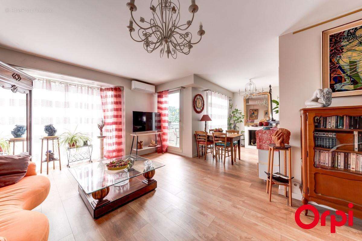 Appartement à VENISSIEUX