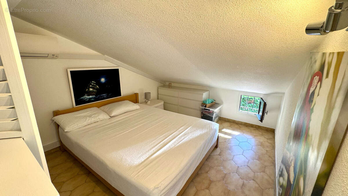 Maison à SAINT-CYPRIEN