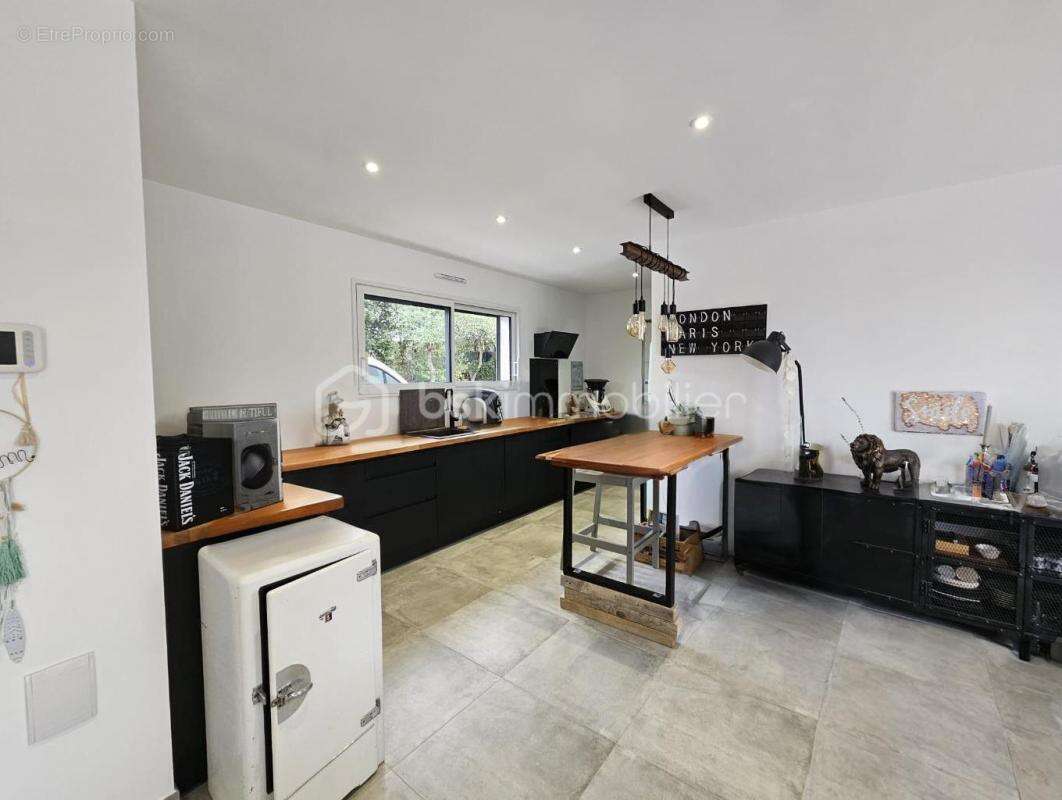 Maison à LE CANNET-DES-MAURES