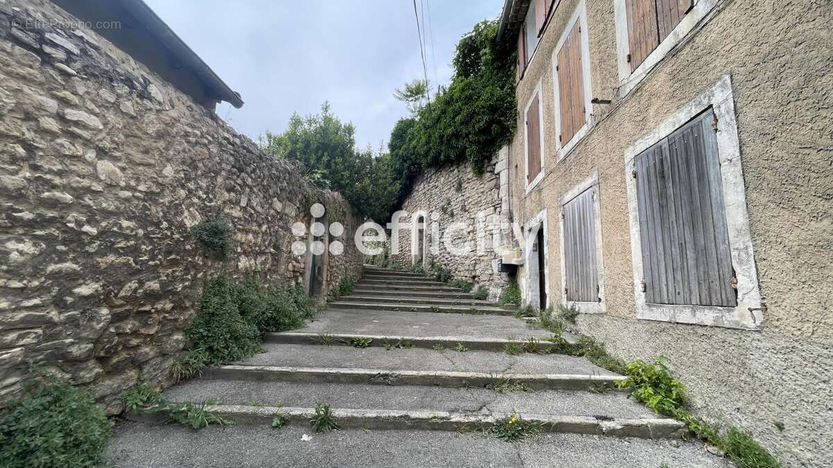 Appartement à APT
