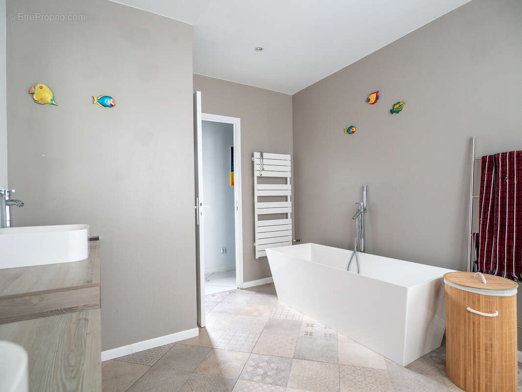 Maison à SAINT-AMAND-LES-EAUX