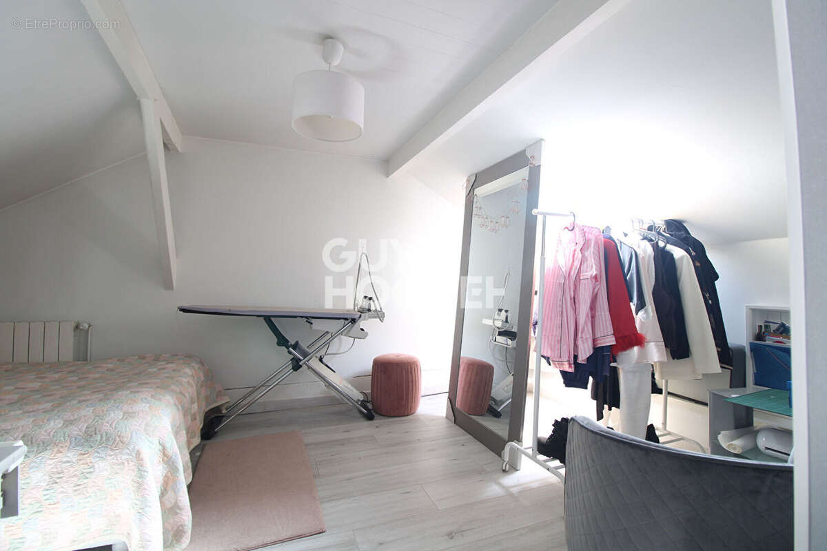 Maison à CHEVRY-COSSIGNY