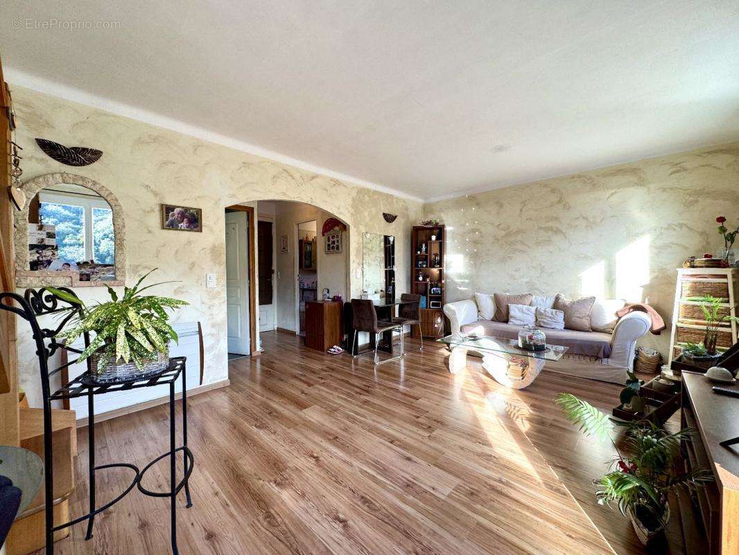 Appartement à MENTON