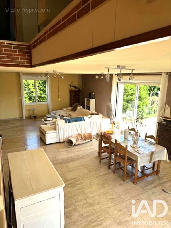 Maison 267 m² à Assenay  - photo 5