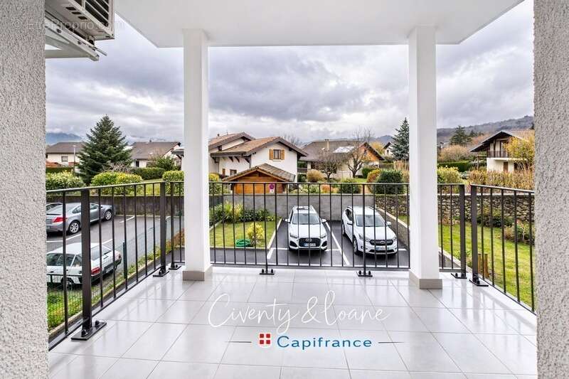 Appartement à GILLY-SUR-ISERE