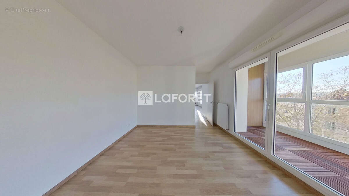 Appartement à LYON-8E